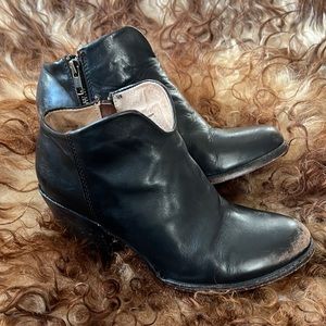 FREEBIRD by Steven Detroit Zip Ankle Booties